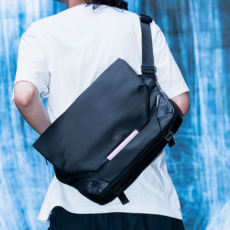 GYXX Apollo X1 Shoulder Bag